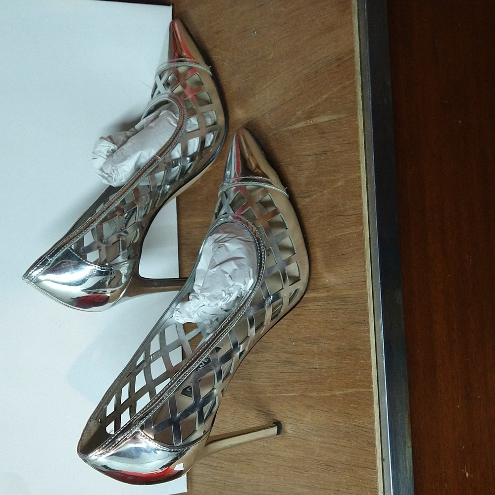 Silver metallic cutout pumps size 10